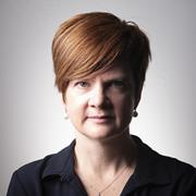 portrait of Fiona Bradley